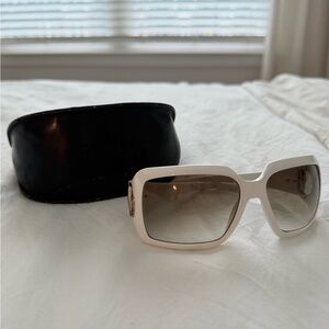 Gucci Ivory Sunglasses with Black Case